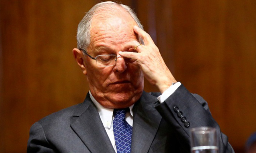 Encerrado, Kuczynski decidió renunciar