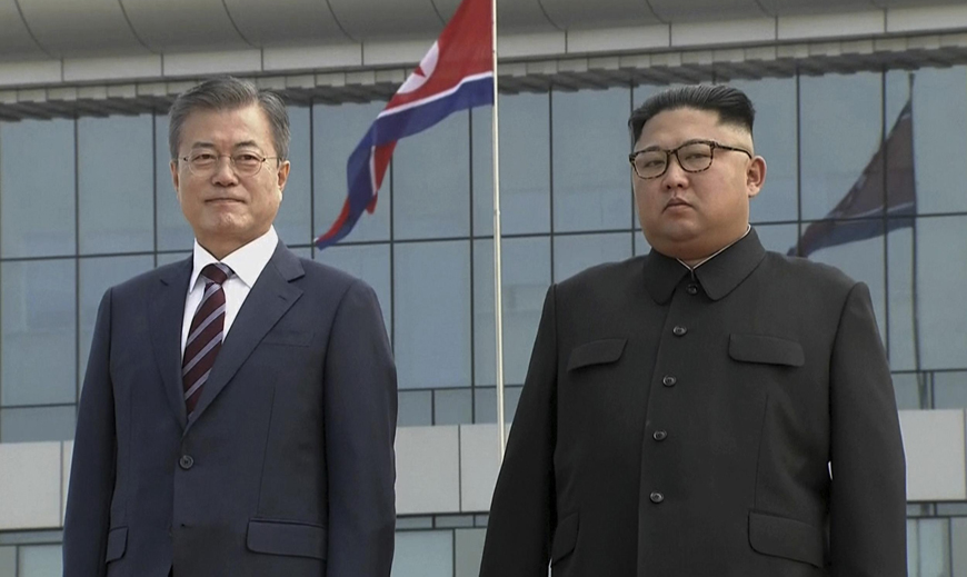 El buen clima marca el encuentro entre los presidentes de Corea del Norte y Corea del Sur