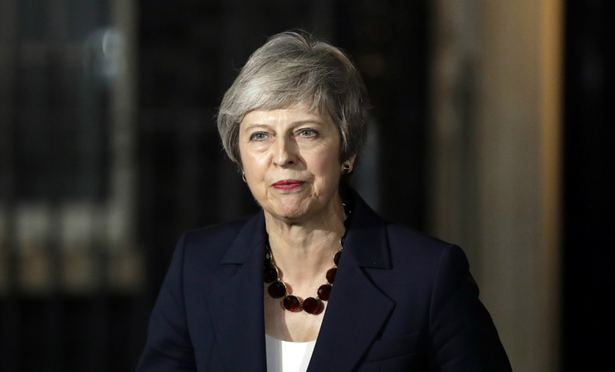 May lucha entre Europa y el Reino Unido para conseguir apoyo para su plan de Brexit