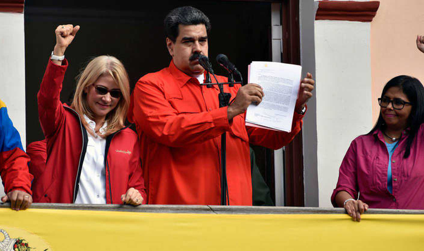Maduro: “Aquí vamos al combate”