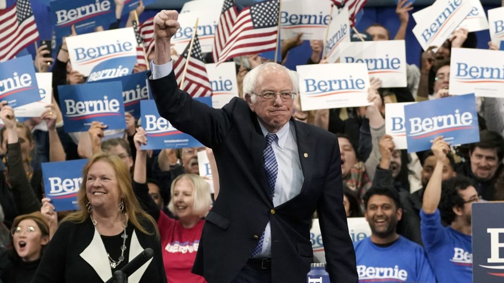 Sanders gana en New Hampshire pero Buttigieg lo sigue de cerca