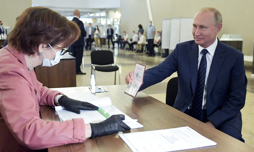 Putin podría permanecer en el poder otros 16 años