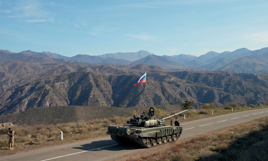 Con mediación de Rusia, Armenia y Azerbaiyán firmaron un cese al fuego en Nagorno-Karabaj