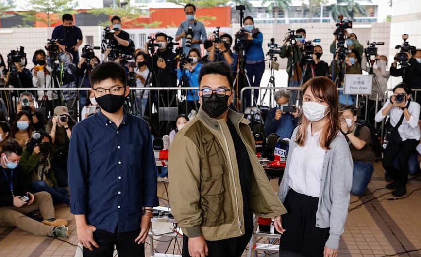 Joshua Wong y otros dos activistas, condenados a prisión en Hong Kong