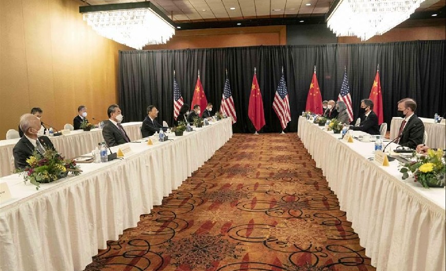 Reproches cruzados en la cumbre EE.UU.-China en Alaska