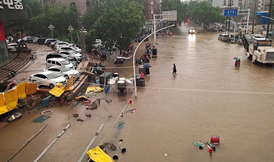 China: Las inundaciones fuerzan la evacuación de cientos de miles de personas