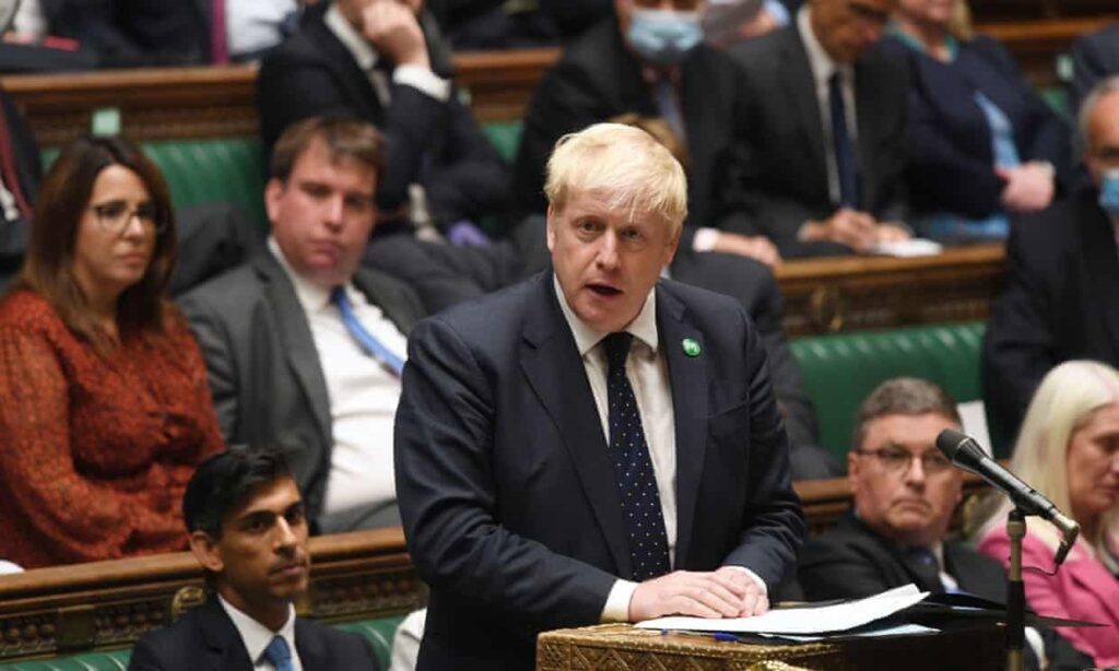 Johnson se enfrenta a una crisis de abastecimiento y falta de trabajadores en el Reino Unido