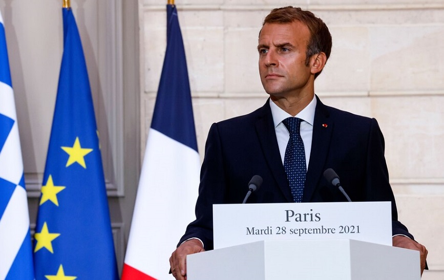 Macron toma distancia de Estados Unidos
