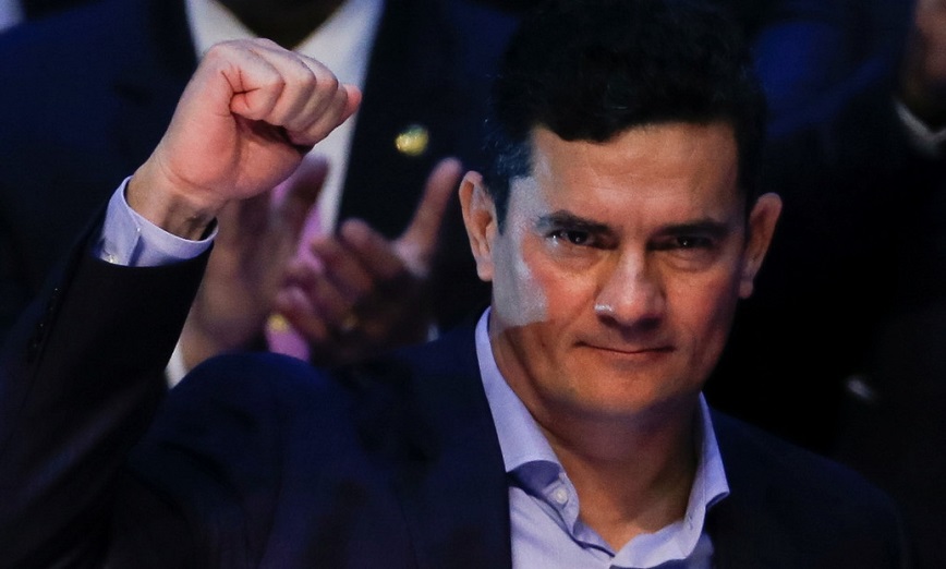 El ex juez brasileño Sergio Moro lanza su candidatura presidencial