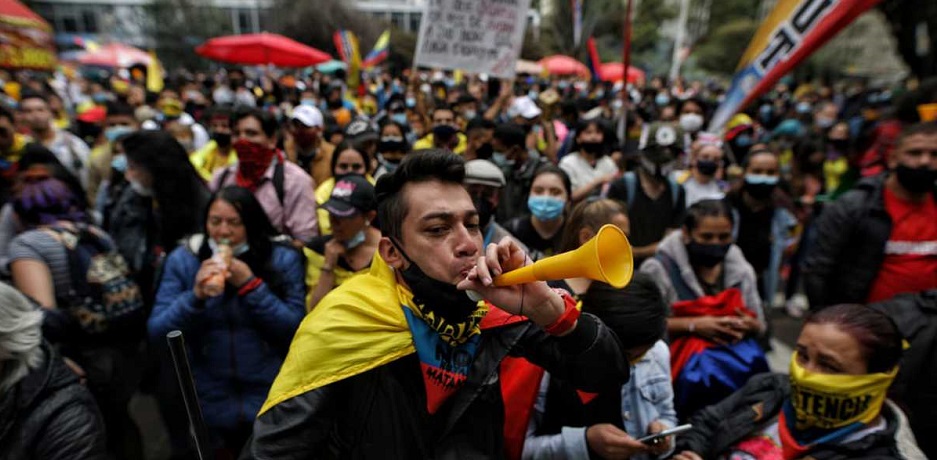 Colombia va a las urnas, en medio de la violencia