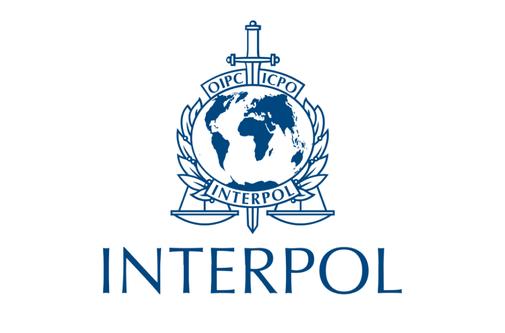 INTERPOL realiza una redada en cientos de centros de llamadas fraudulentas
