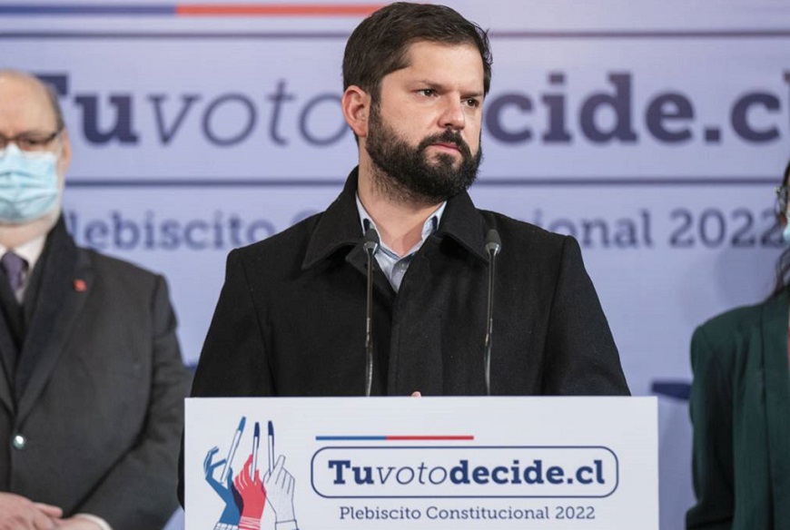 Boric se enfrenta a la primera baja en su Gabinete a pocos días del plebiscito constitucional