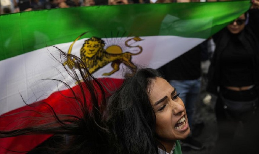 Irán en llamas tras la muerte de una joven a manos de la policía
