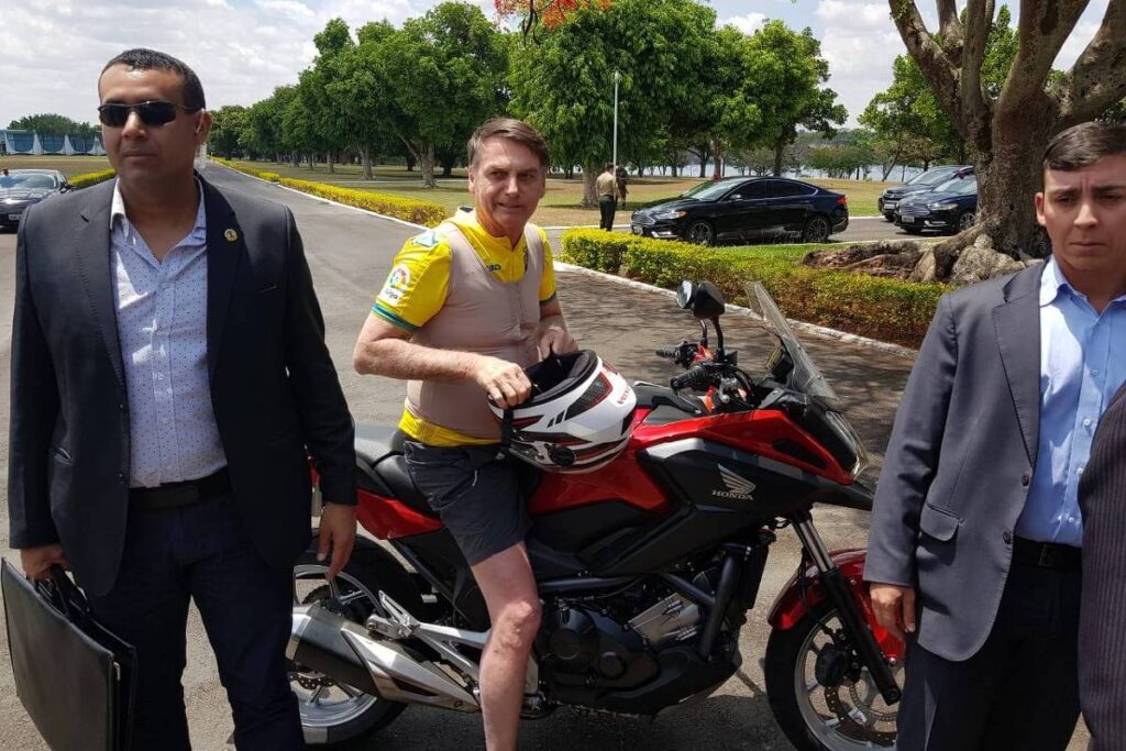 Brasil: mes intenso para Bolsonaro y Lula camino al balotaje