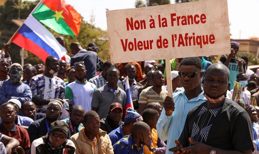 Burkina Faso echa a Francia de su territorio