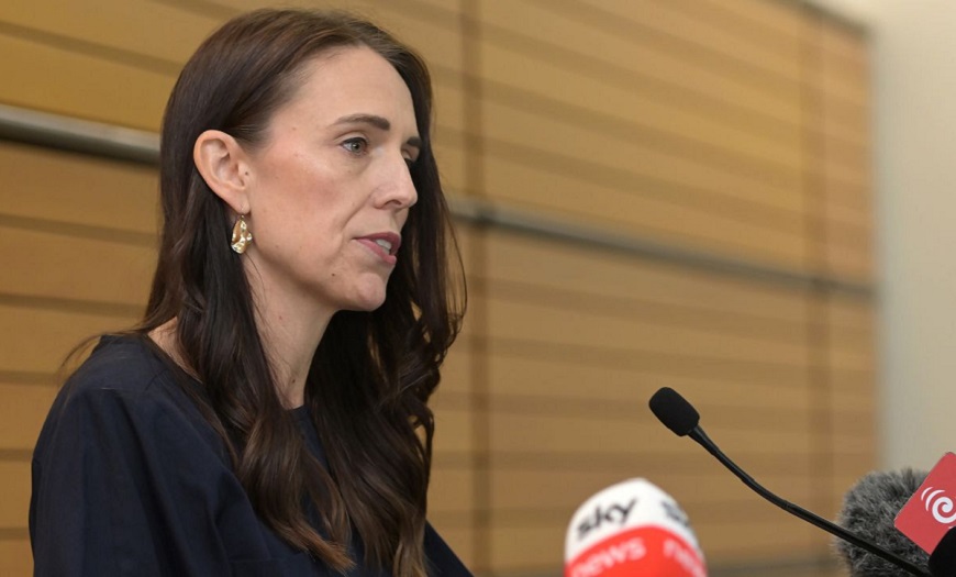 Dimite la primera ministra de Nueva Zelanda