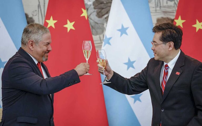 China y Honduras establecen relaciones diplomáticas