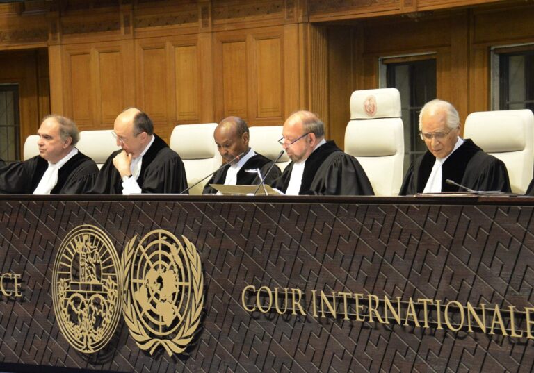 Funcionarios rusos acusados por la Corte Penal Internacional