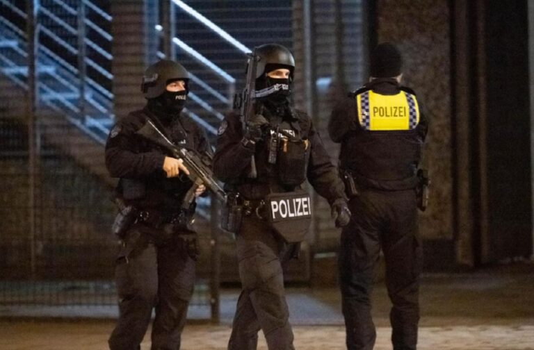 Hamburgo: Ataque deja ocho muertes Tiroteo en Hamburgo.