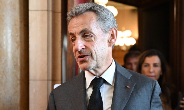 Condenan a Sarkozy por corrupción