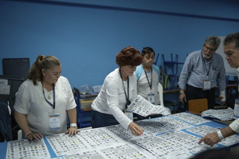Guatemala: Balotaje de centroizquierda definirá al presidente