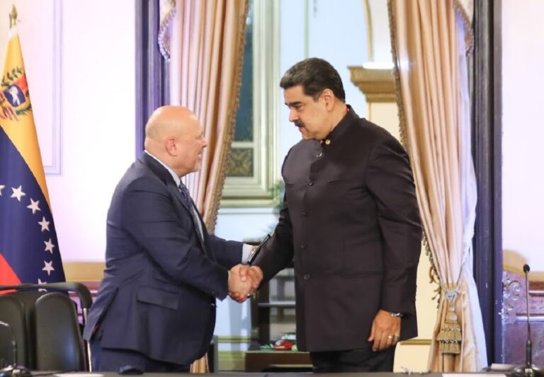 Khan, titular de fiscales de la CPI, se reunió con Maduro