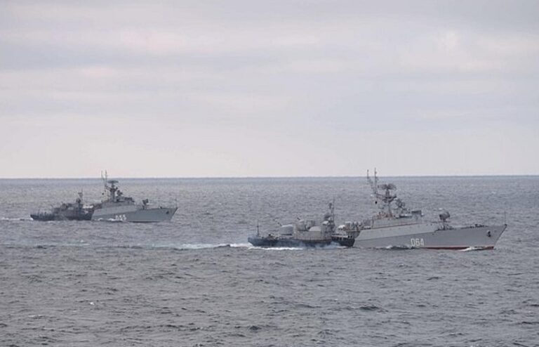 Alertan que Rusia podría atacar barcos civiles y culpar a Ucrania