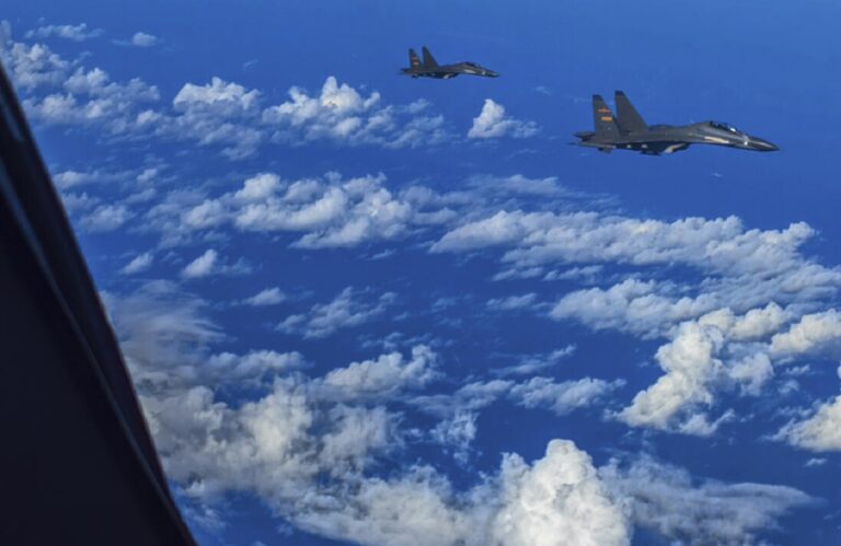 China asusta a Taiwán con maniobras militares