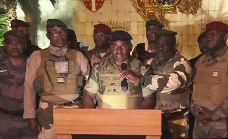 Gabón: Otro golpe de estado en África