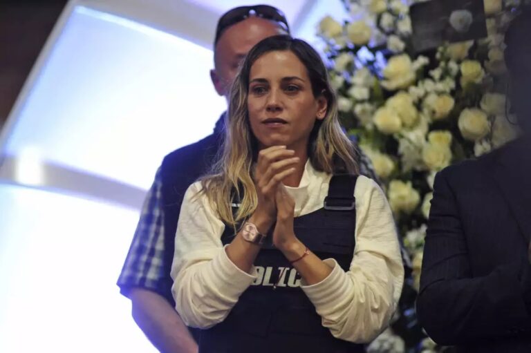 Ecuador: Su compañera de fórmula reemplazará a Villavicencio