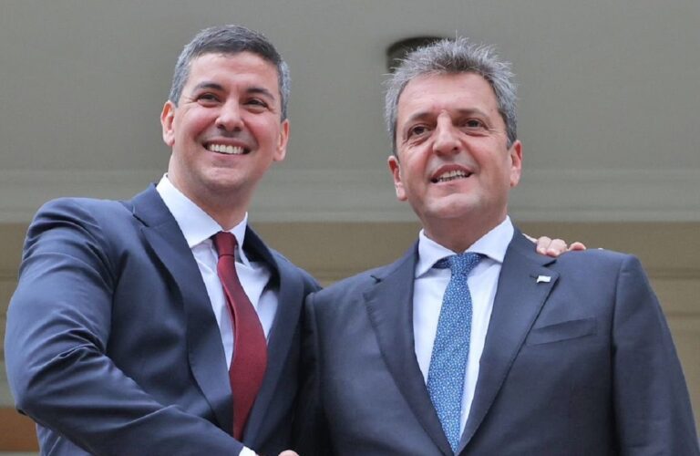 Peña, muy duro contra candidato presidencial argentino