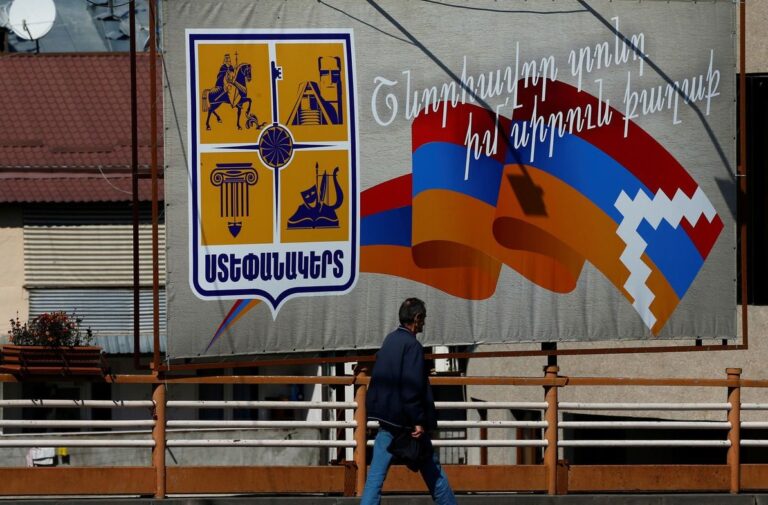 Armenia hablar de “genocidio” en Nagorno Karabaj