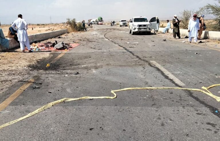 Coche bomba en Pakistán: Al menos 11 muertos