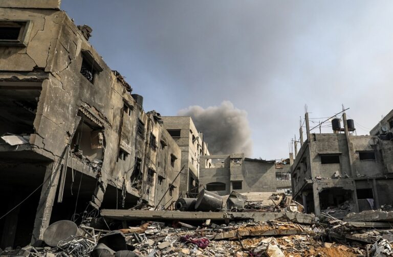 A pesar de la condena internacional, Israel avanza sobre Rafah