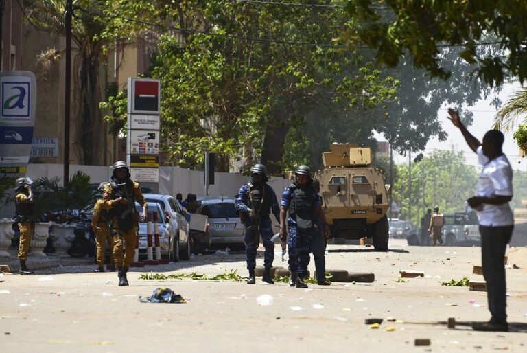 Burkina Faso: Ataque terrorista deja 70 muertos