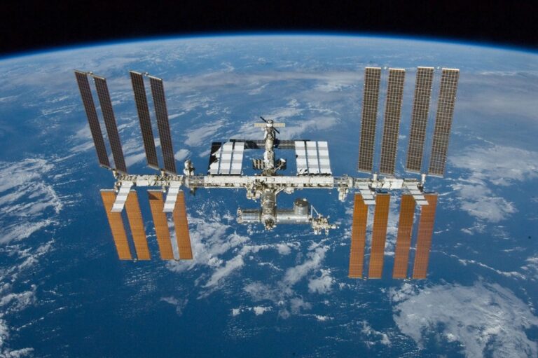 Rusia y EE.UU. acordaron seguir cooperando en la Estación Espacial Internacional