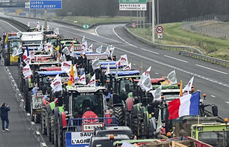 Francia: Agricultores se manifiestan en todo el país