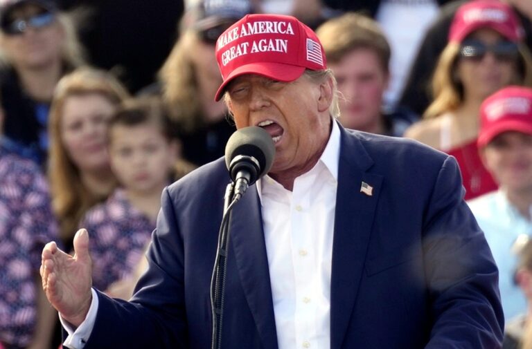 Trump anunció aranceles para China, Canadá y México