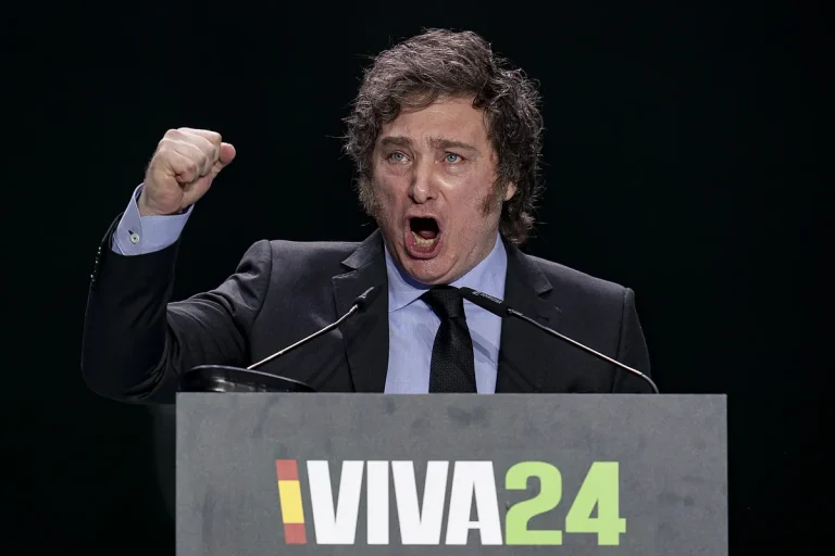 Milei y Sánchez, entre el show y la irresponsabilidad