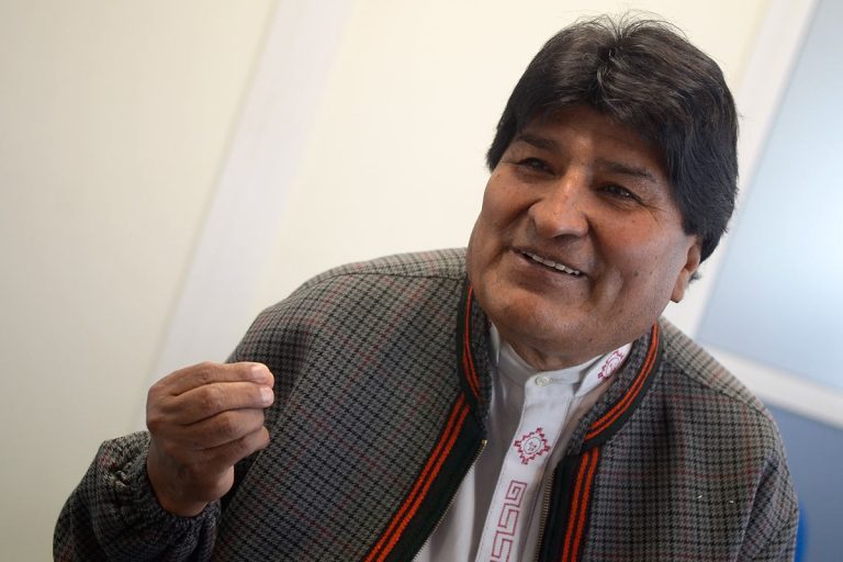 Bolivia: Acusan a Evo Morales de dispararle a policías