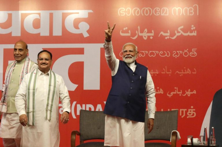 India: Ganó Modi, pero perdió poder
