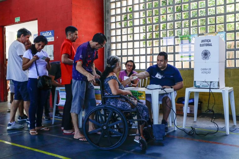 Derrotas de Lula y Boric en elecciones municipales