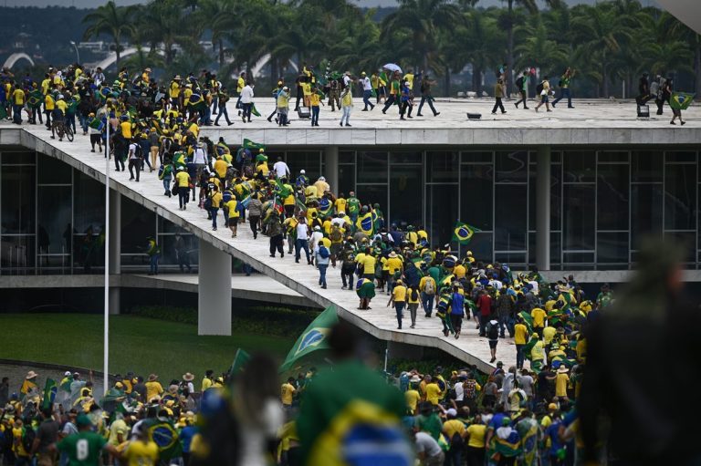 Argentina ordenó detener a brasileños que participaron en ataque al gobierno de Lula