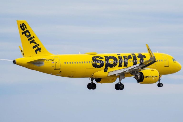 Haití: Criminales balearon un avión comercial
