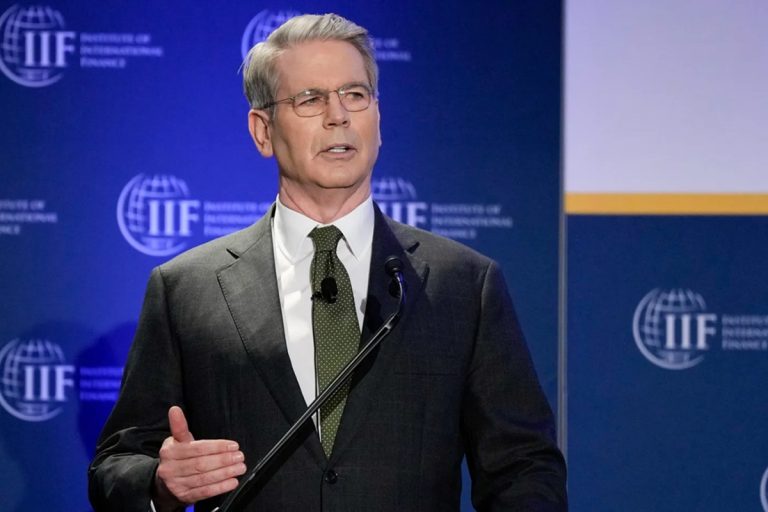 Para el gobierno de Trump, la guerra comercial con China «es insostenible»