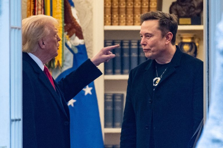 Elon Musk le declaró la guerra a Trump